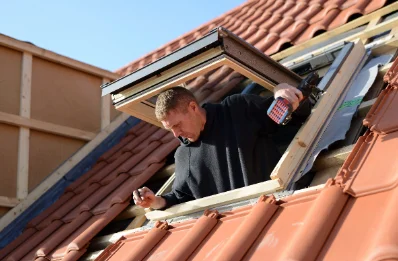 Pose de fenêtres de toit Velux à Maron